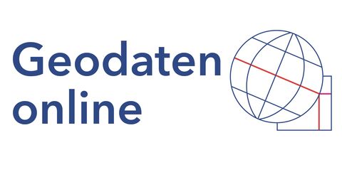 Logo Geodaten online Logo Geodaten online, blauer Schriftzug neben stilisierter Erdkugel