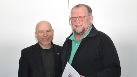 Frank Mause und Dieter Finger stehen nebeneinander