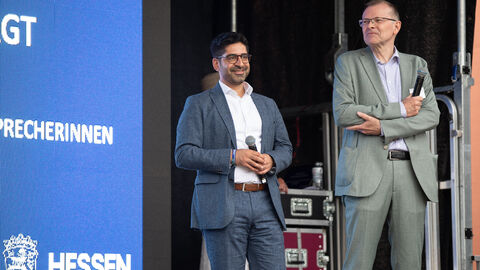 Minister Mansoori und Dr. Terlinden auf der Bühne